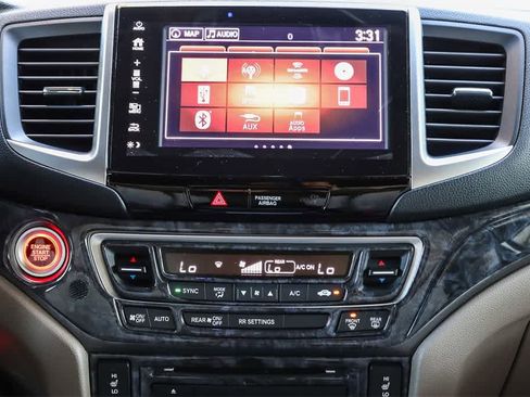 Used 2019 Honda Ridgeline RTL-T image 13