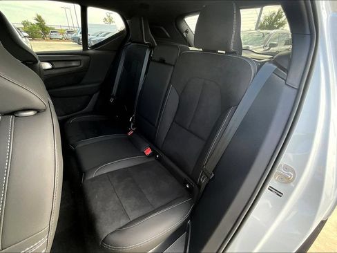 New 2026 Volvo XC40 B4 Plus w/ Protection Package Premier FWD image 10
