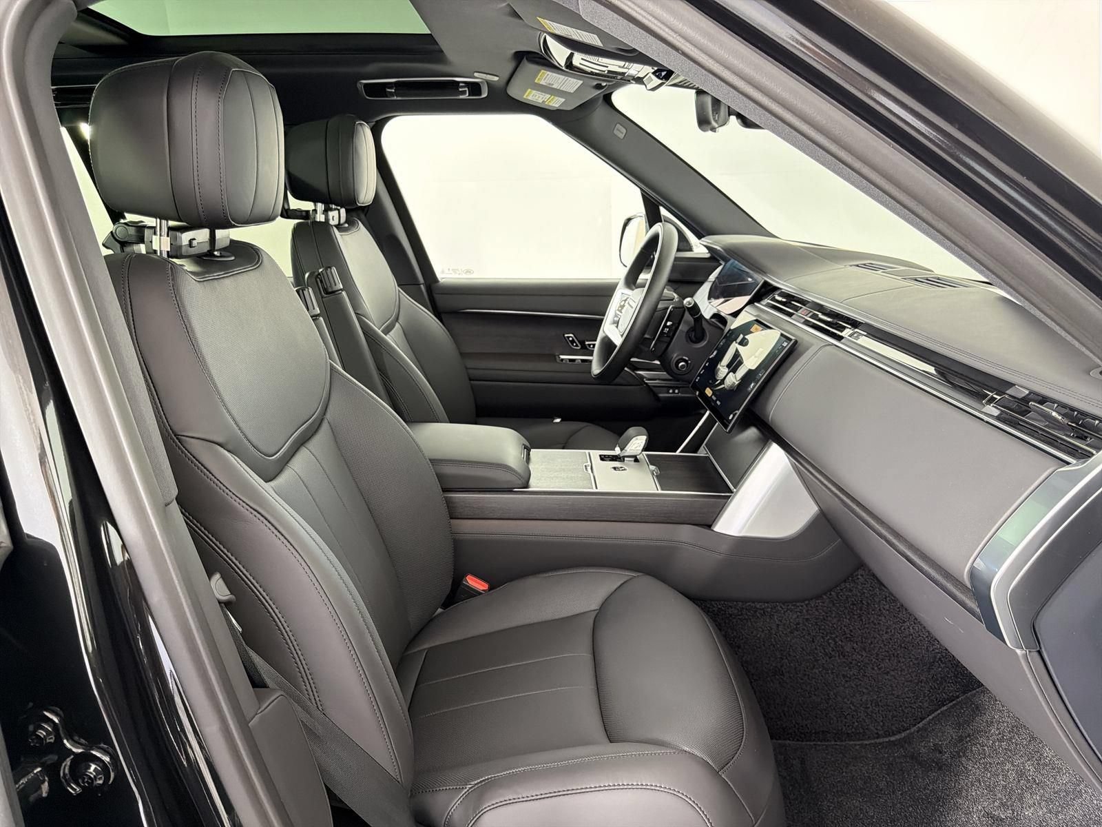 New 2026 Land Rover Range Rover SE AWD/4WD image 32