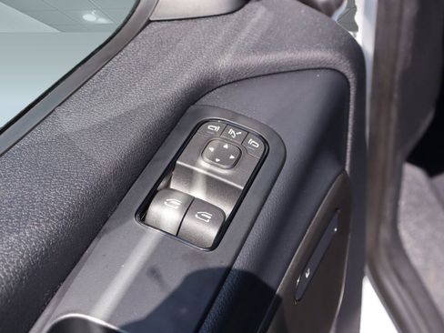 Used 2025 Mercedes-Benz Sprinter 2500 image 39