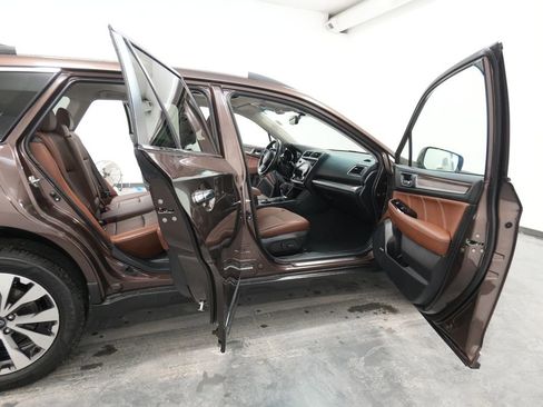 Used 2019 Subaru Outback 3.6R Touring image 36