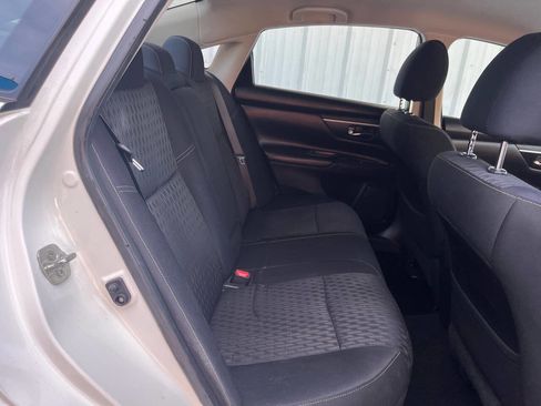 Used 2018 Nissan Altima 2.5 SV image 18