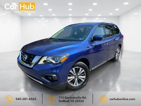 Used 2017 Nissan Pathfinder SL w/ SL Premium Package AWD/4WD image 3