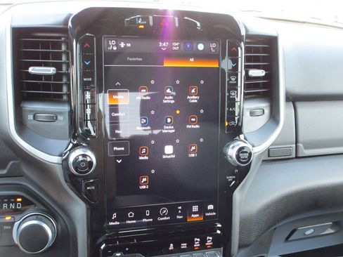 Certified 2024 RAM 2500 Big Horn w/ Night Edition image 32