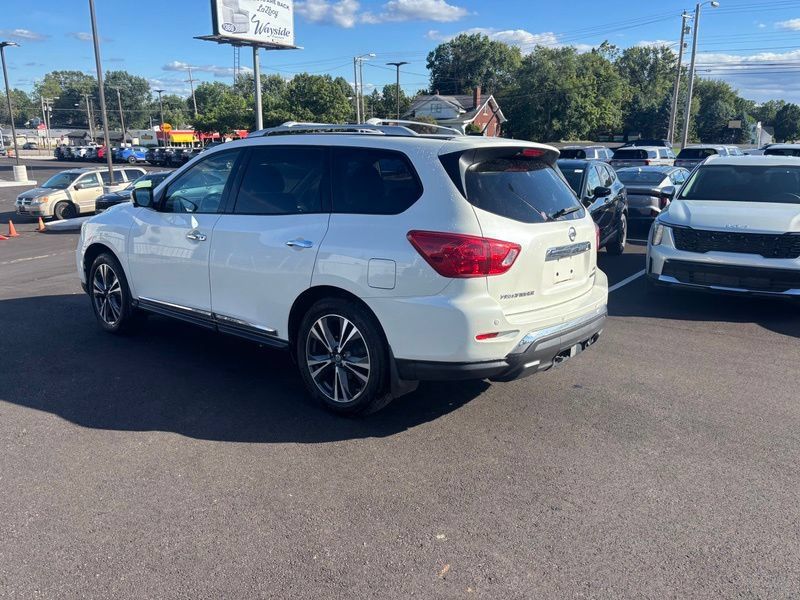 Used 2017 Nissan Pathfinder Platinum w/ Cargo Package AWD/4WD image 6