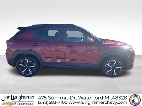 Certified 2021 Chevrolet TrailBlazer RS w/ Sun and Liftgate Package FWD image 2