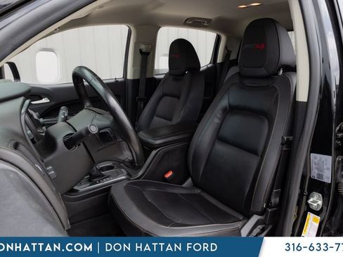 Used 2022 GMC Canyon AT4 w/ Trailering Package AWD/4WD image 12
