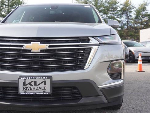 Used 2023 Chevrolet Traverse LT w/ LPO, Floor Liner Package image 16