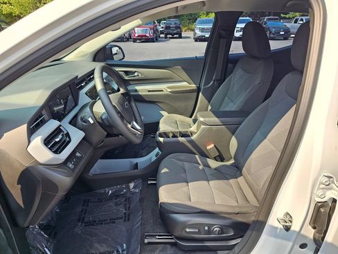 New 2027 Chevrolet Bolt LT w/ Comfort Package FWD image 20