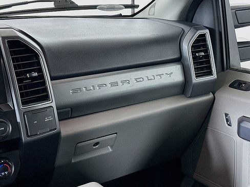 Used 2022 Ford F250 XLT image 21