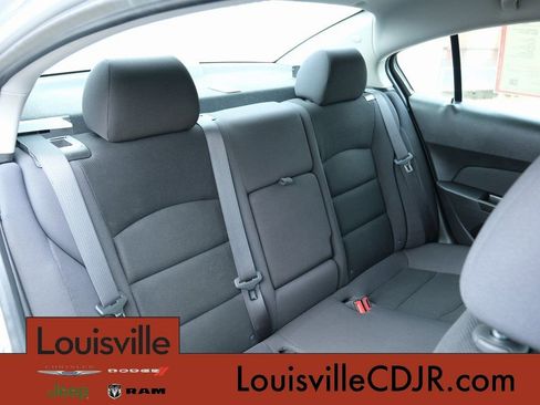 Used 2016 Chevrolet Cruze LT w/ Technology Package FWD image 29