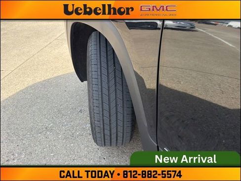 Used 2022 GMC Terrain SLE image 20