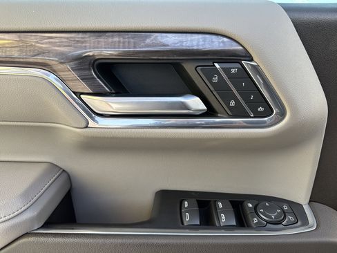 Used 2024 Chevrolet Silverado 1500 LTZ image 15