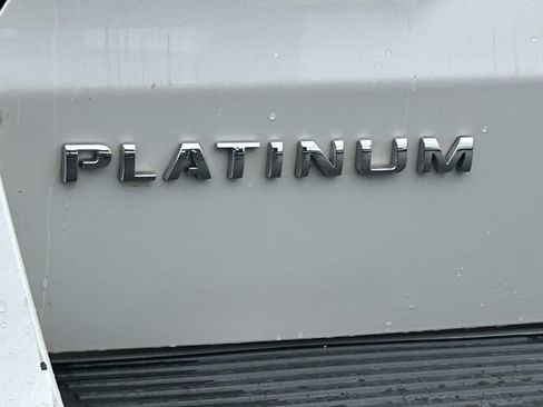 Used 2019 Ford Expedition Platinum AWD/4WD image 6