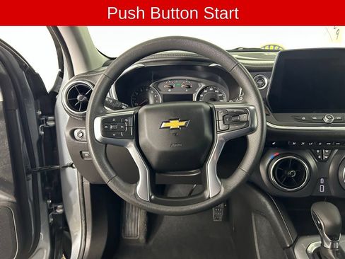 Used 2025 Chevrolet Blazer LT AWD/4WD image 9