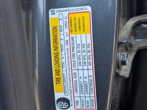 Used 2020 Chevrolet Equinox LT FWD image 38