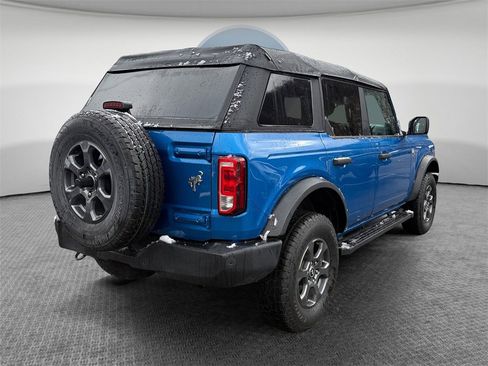 Used 2021 Ford Bronco Big Bend image 3