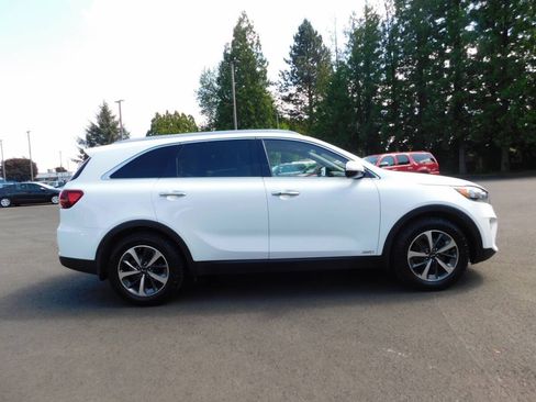 Used 2019 Kia Sorento EX w/ EX Touring Package AWD/4WD image 23