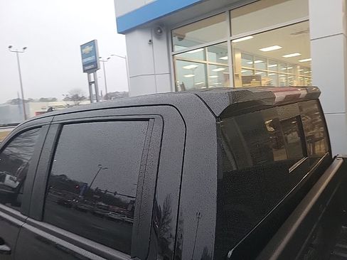 Used 2023 Chevrolet Silverado 2500 LT w/ Midnight Edition image 17