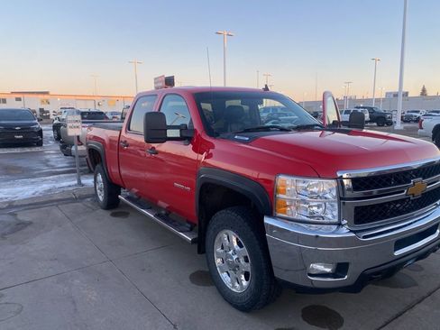 Used 2013 Chevrolet Silverado 2500 LT w/ Interior Plus Package image 4