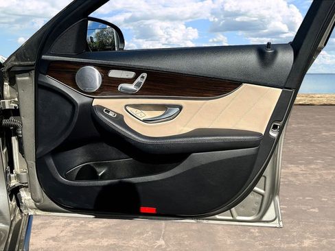 Used 2020 Mercedes-Benz C 300 Sedan image 26