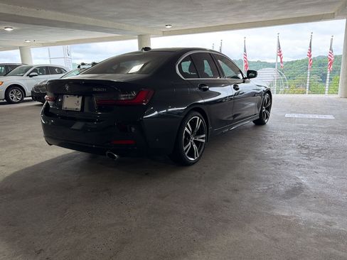 Used 2024 BMW 330i Sedan w/ Premium Package RWD image 7