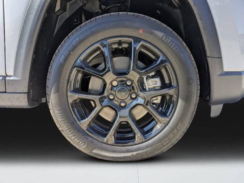 New 2026 Jeep Compass Latitude AWD/4WD image 9