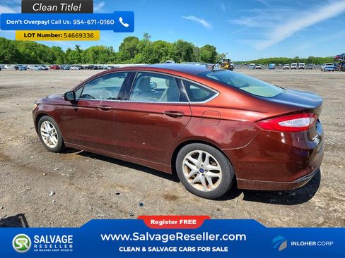 Used 2015 Ford Fusion SE FWD image 3