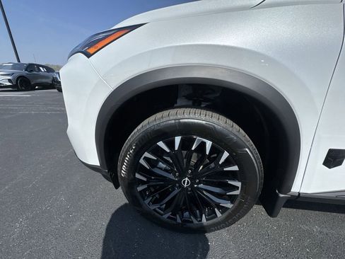 New 2026 Nissan Rogue SV AWD/4WD image 10