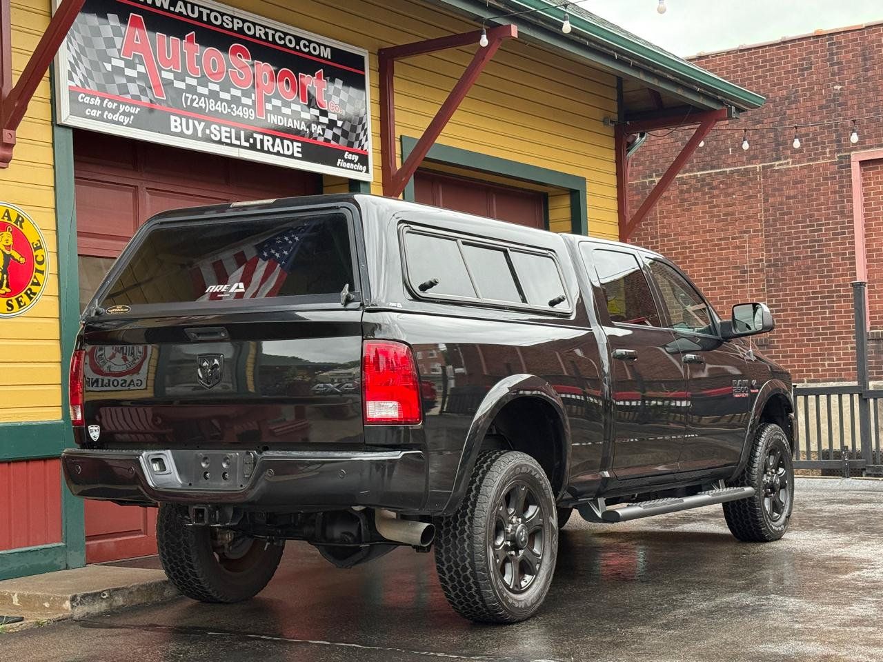 Used 2018 RAM 2500 Big Horn w/ Sport Appearance Group AWD/4WD image 3