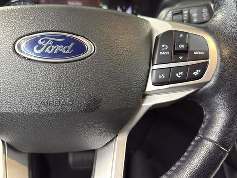 Certified 2022 Ford Explorer Limited image 16
