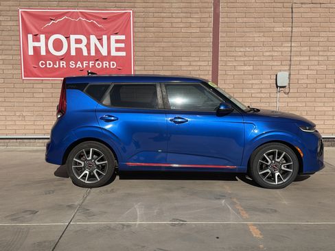 Used 2020 Kia Soul GT-Line Turbo FWD image 4