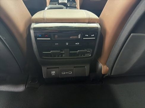 Certified 2023 Acura MDX SH-AWD w/ Technology Package image 28