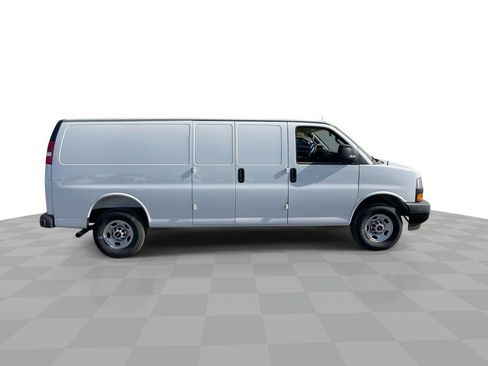 New 2025 GMC Savana 2500 Extended w/ Driver Convenience Package image 9