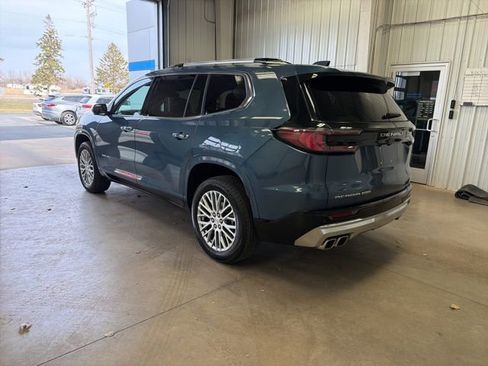 Used 2025 GMC Acadia Denali image 7