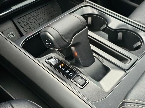 Used 2025 Ford F150 Lariat w/ Equipment Group 502A High image 27