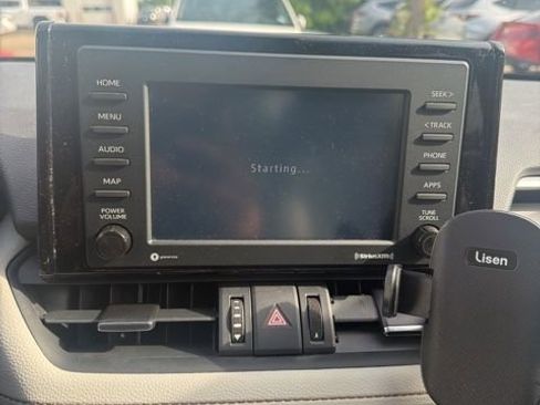 Used 2021 Toyota RAV4 XLE Premium FWD image 7