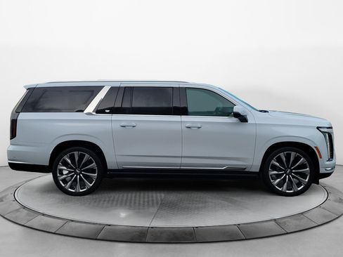 Certified 2026 Cadillac Escalade ESV Luxury w/ Touring Package AWD/4WD image 8