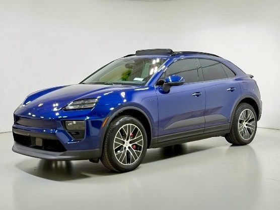 Used 2025 Porsche Macan 4S Electric w/ Premium Package AWD/4WD image 7