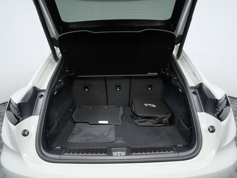 New 2026 Porsche Macan 4 Electric image 28