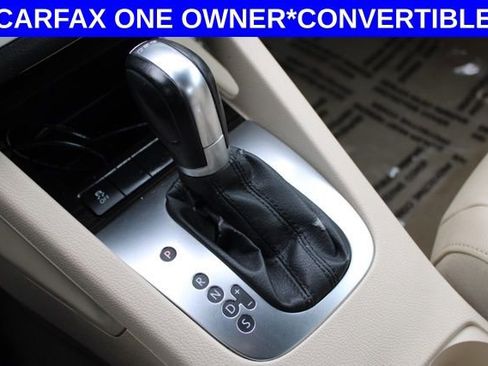 Used 2015 Volkswagen Eos Executive image 37