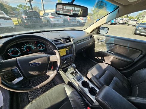 Used 2010 Ford Fusion Sport FWD image 20