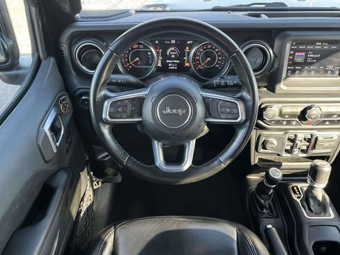 Used 2021 Jeep Wrangler Unlimited Sahara image 17