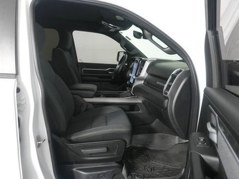 Used 2023 RAM 1500 Big Horn AWD/4WD image 35