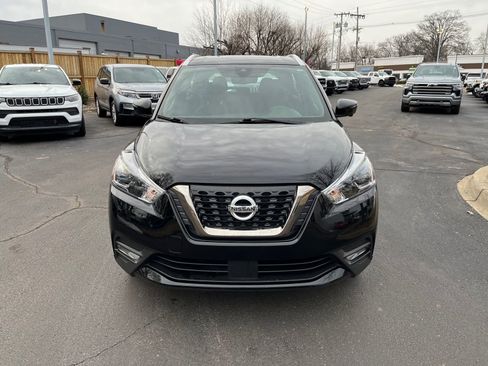 Used 2020 Nissan Kicks SR image 6
