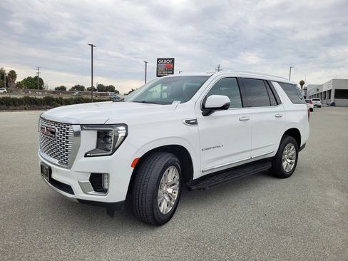 Used 2023 GMC Yukon Denali AWD/4WD image 9