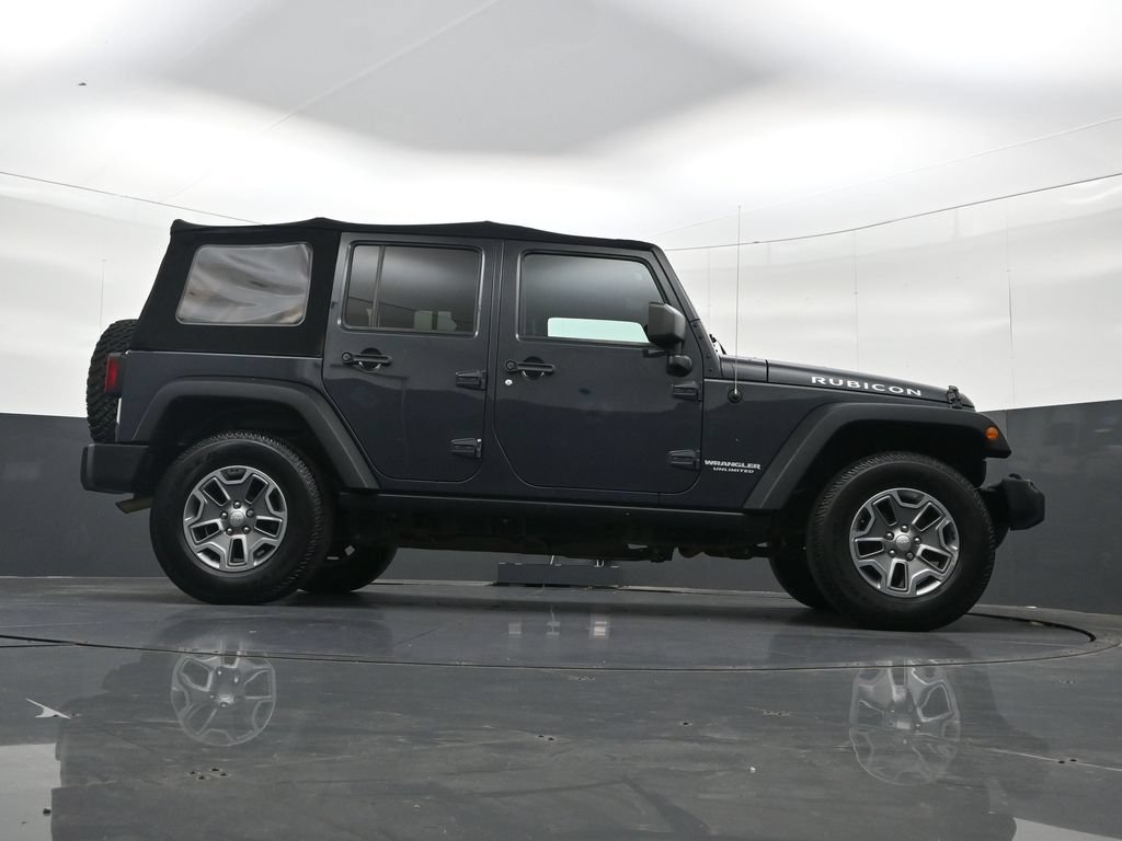 Used 2017 Jeep Wrangler Unlimited Rubicon w/ Dual Top Group AWD/4WD image 35
