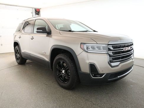 Used 2022 GMC Acadia AT4 image 3