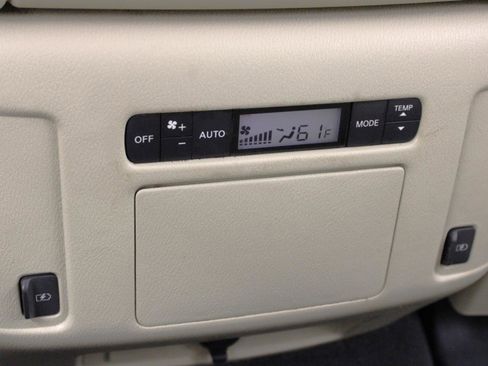 Used 2019 INFINITI QX80 Luxe w/ All-Season Package image 42