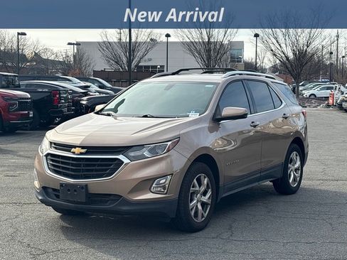 Used 2018 Chevrolet Equinox LT image 1